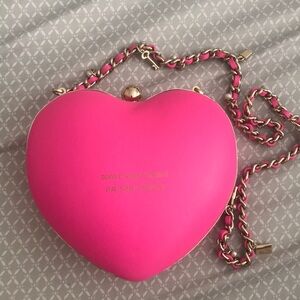 KATE SPADE Oh La La Bellini Wear Heart On Sleeve Charm 3D Pink Crossbody Clutch
